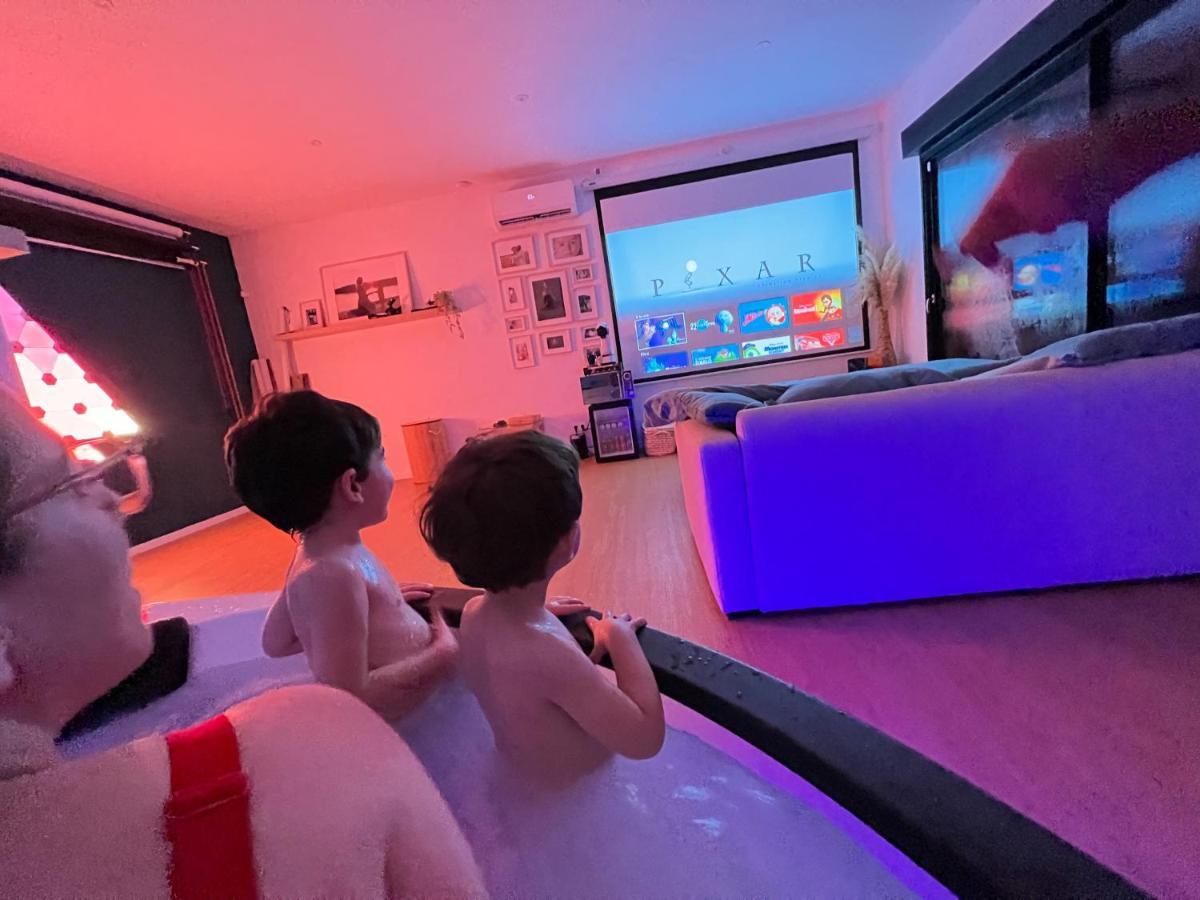Capsule Nature & Photos - Jacuzzi - Netflix & Home Cinema - Ps5 & Jeu Thun-Saint-Martin Εξωτερικό φωτογραφία